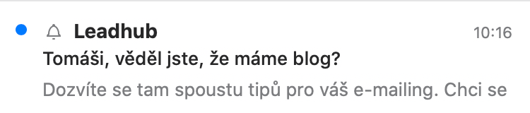 oslovení v předmětu emailu